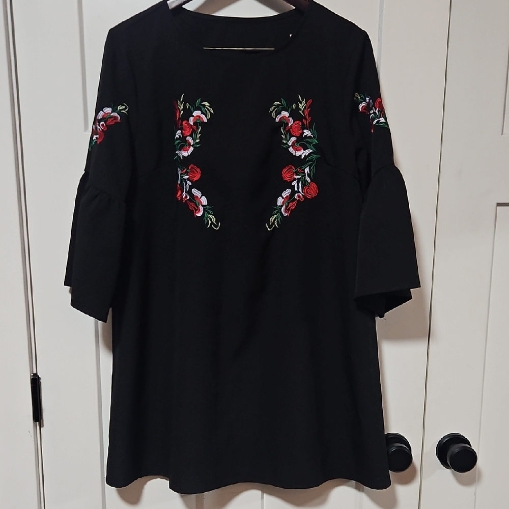 Womens XL Black Dress with Floral Embroidery